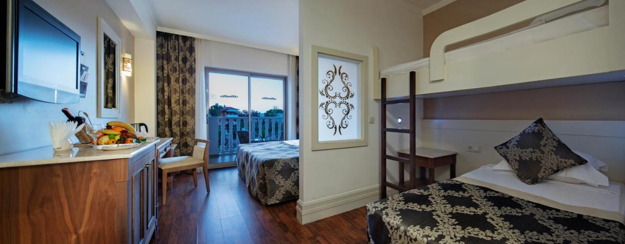 Alba Queen Hotel シダ エクステリア 写真
